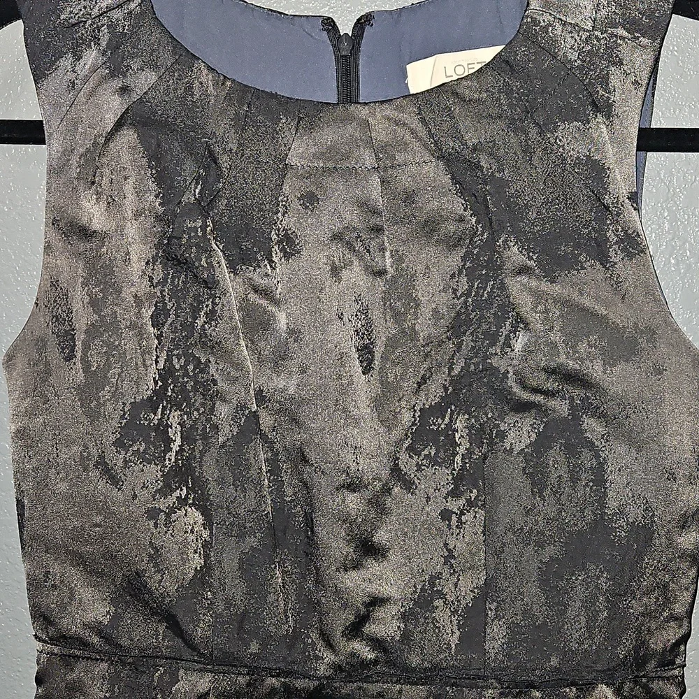LOFT -Elegant Black/ Silver Sleeveless Dress. SIZE 2 - Picture 2 of 4